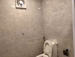 Upper Serangoon Shopping Centre (D19), Retail #568667731